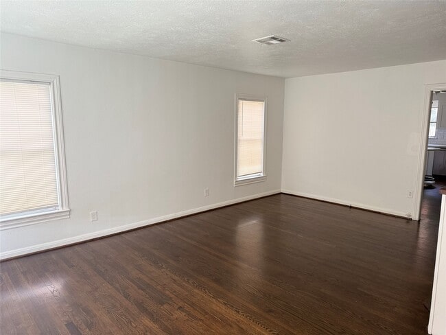 property at 7139 Linden St