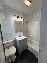 12 Symphony Rd, Unit 702 in Boston, MA - Foto de edificio - Building Photo