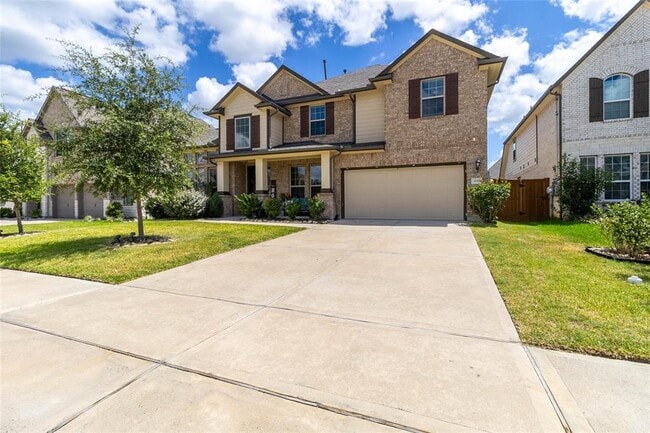 property at 3010 Flora Manor Dr