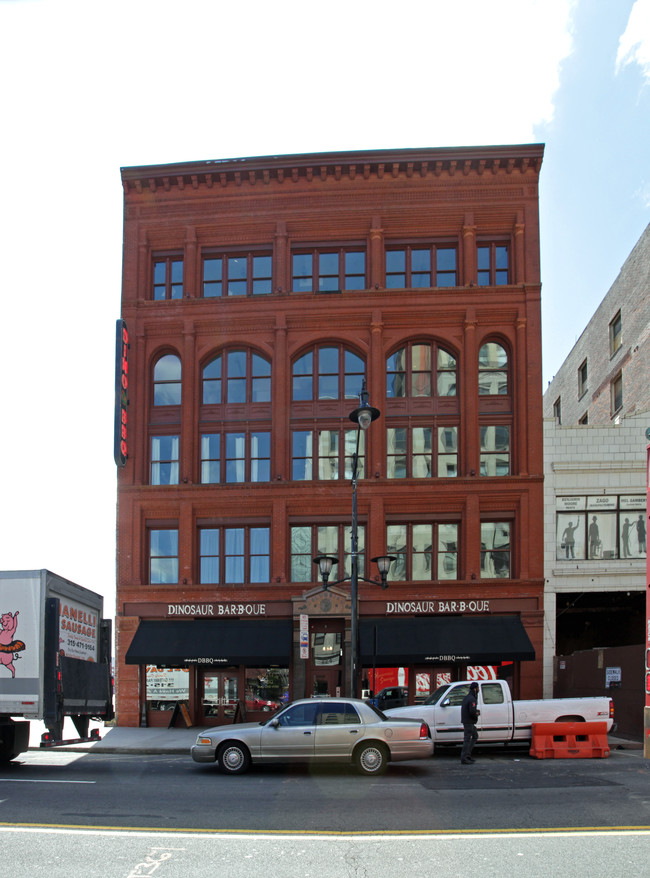 The Columbian in Newark, NJ - Foto de edificio - Building Photo