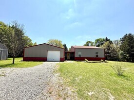 12403 Simpson Rd in Mannsville, OK - Building Photo