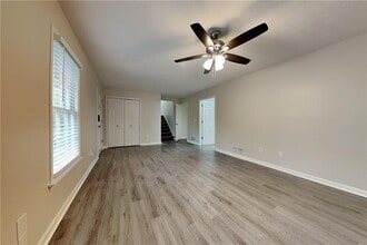 2210 Grayfield Dr in Grayson, GA - Building Photo - Building Photo