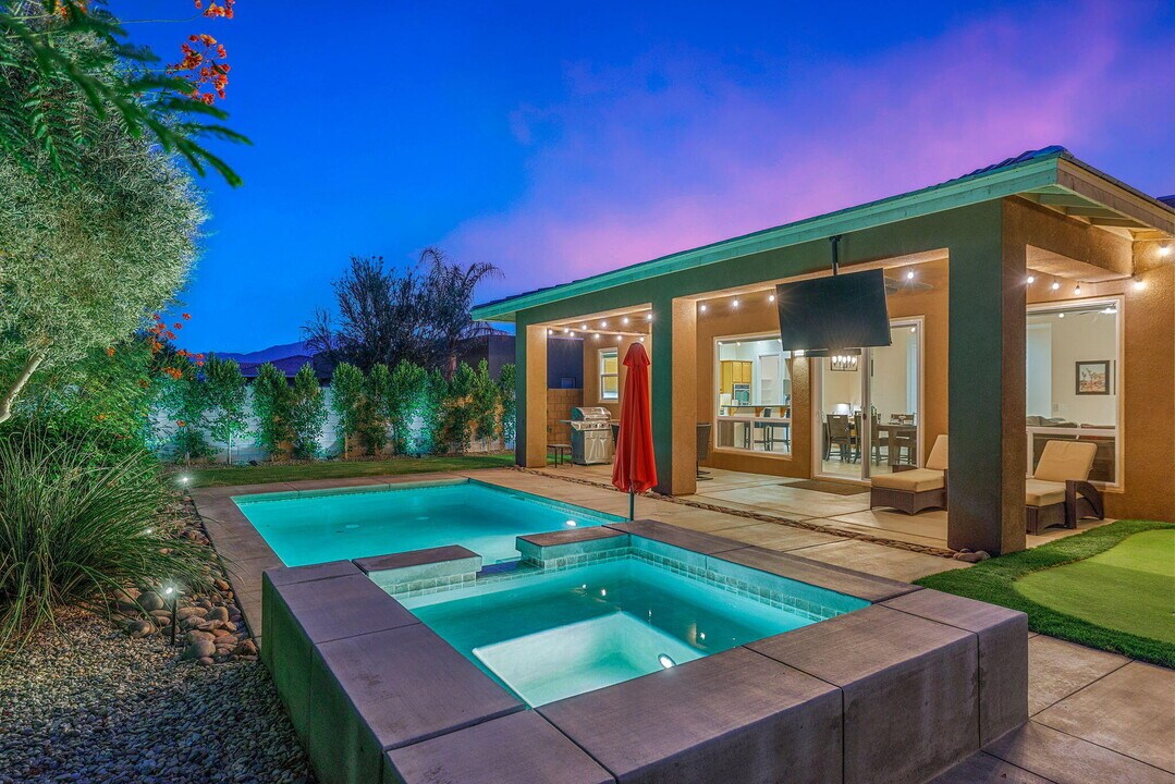 41252 Gaslight Ave in Indio, CA - Building Photo