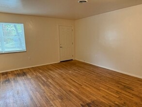 3815 Woodlake Dr in Knoxville, TN - Building Photo - Building Photo