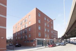 2734 Wentworth Ave in Chicago, IL - Building Photo - Building Photo