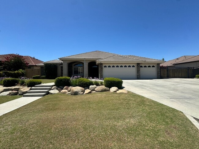 14211 Cedar Creek Ave