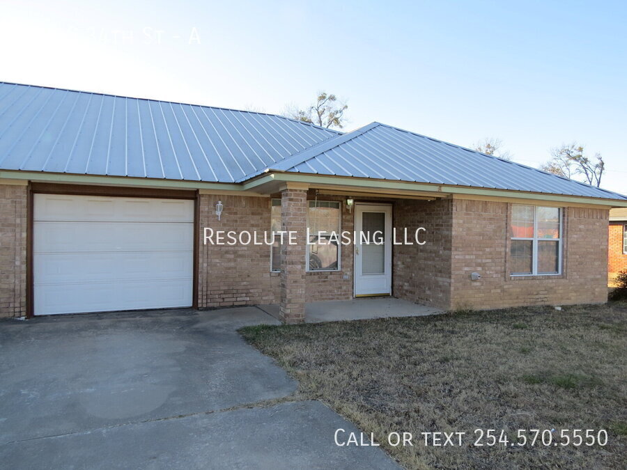 204 S 34th St in Gatesville, TX - Building Photo