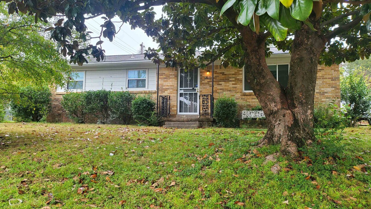 5150 Flamingo Rd in Memphis, TN - Building Photo