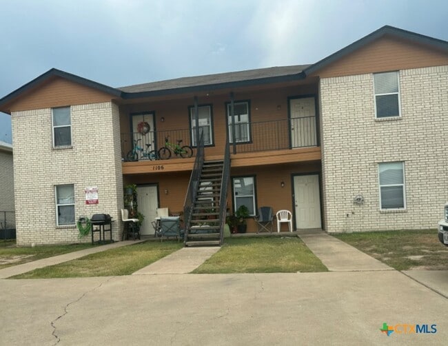 property at 1106 Circle M Dr