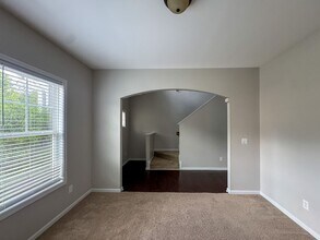 3647 Badin Lake Ln in Fayetteville, NC - Building Photo - Building Photo