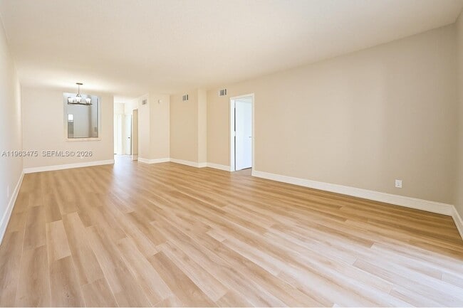 333 NW 17th Ct in Fort Lauderdale, FL - Building Photo - Building Photo