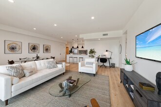 340 Patton St in Los Angeles, CA - Foto de edificio - Building Photo