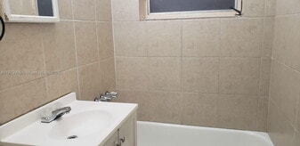 2063 NE 173rd St in North Miami Beach, FL - Building Photo