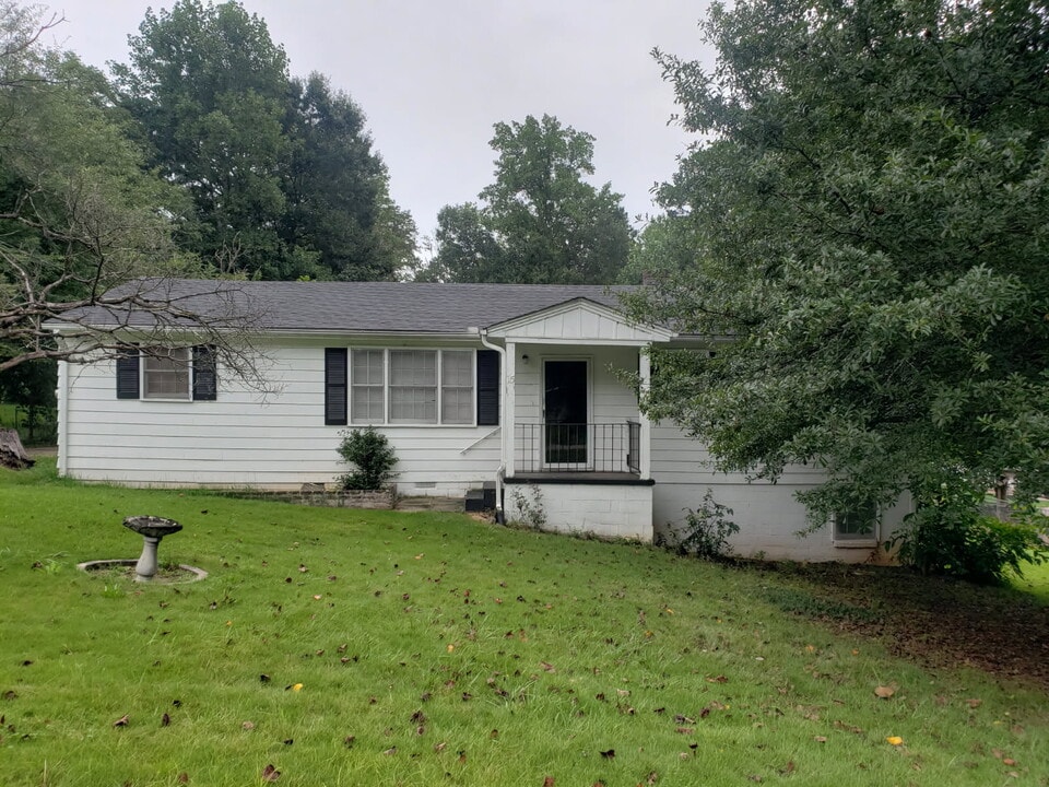 15 Hughes Rd in Greenville, SC - Foto de edificio