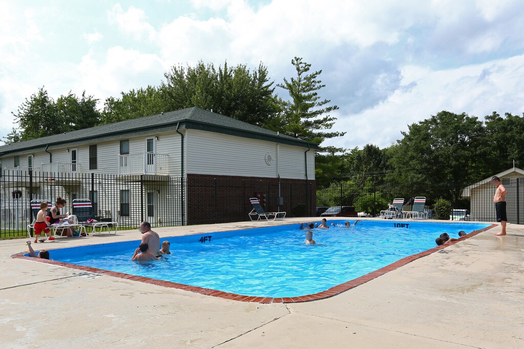 Casalon Parkway Apartments in O'Fallon, MO
