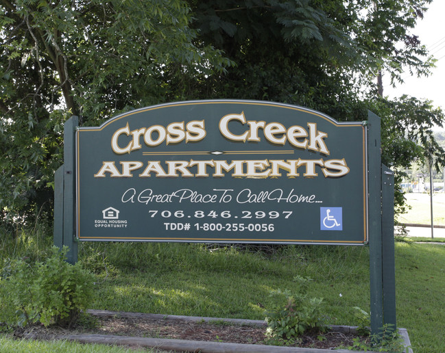 Cross Creek Apartments in Manchester, GA - Building Photo - Building Photo