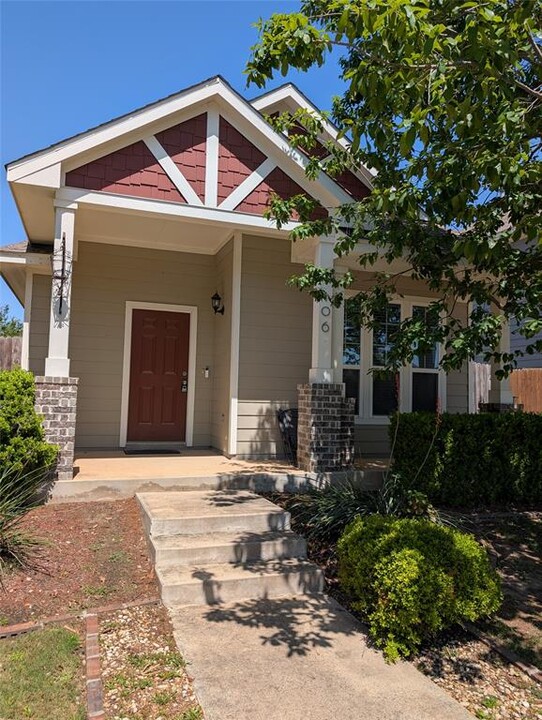 106 Gambel Oak Way in San Marcos, TX - Building Photo