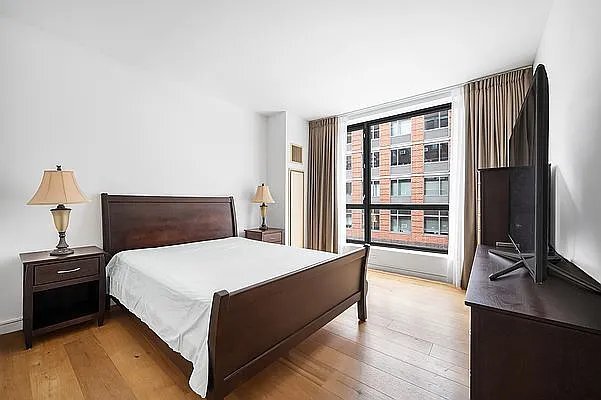 property at 540 W 28th St