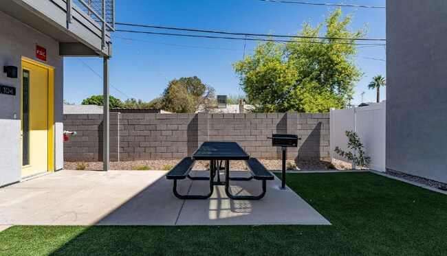 2950 N 29th Pl in Phoenix, AZ - Building Photo - Building Photo