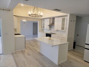 9082 Cavatina Pl in Boynton Beach, FL - Building Photo - Building Photo