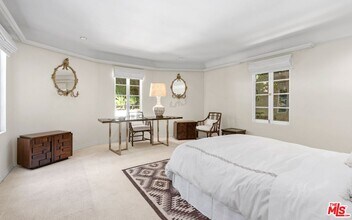 1241 Stone Canyon Rd in Los Angeles, CA - Building Photo - Building Photo