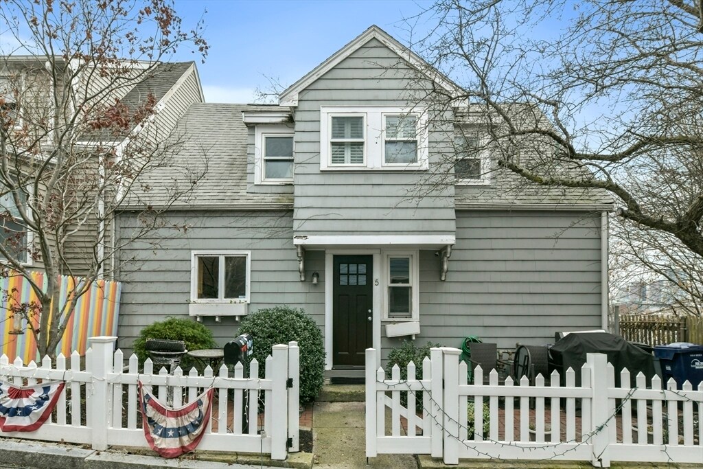 5 Clarken Ct, Unit 5 in Boston, MA - Foto de edificio