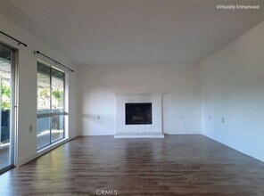 2117 Via Puerta, Unit Q in Laguna Woods, CA - Foto de edificio - Building Photo