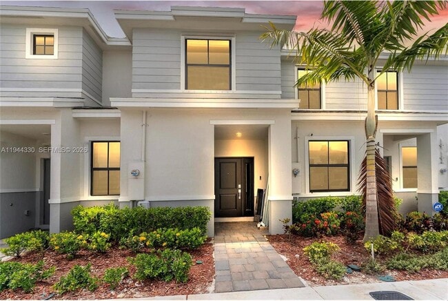 property at 453 NE 13th St