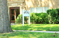 Hayes Hall in Lakewood, OH - Foto de edificio - Building Photo