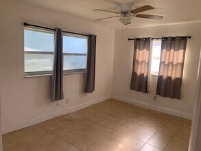 3000 NW 11th St in Fort Lauderdale, FL - Foto de edificio - Building Photo