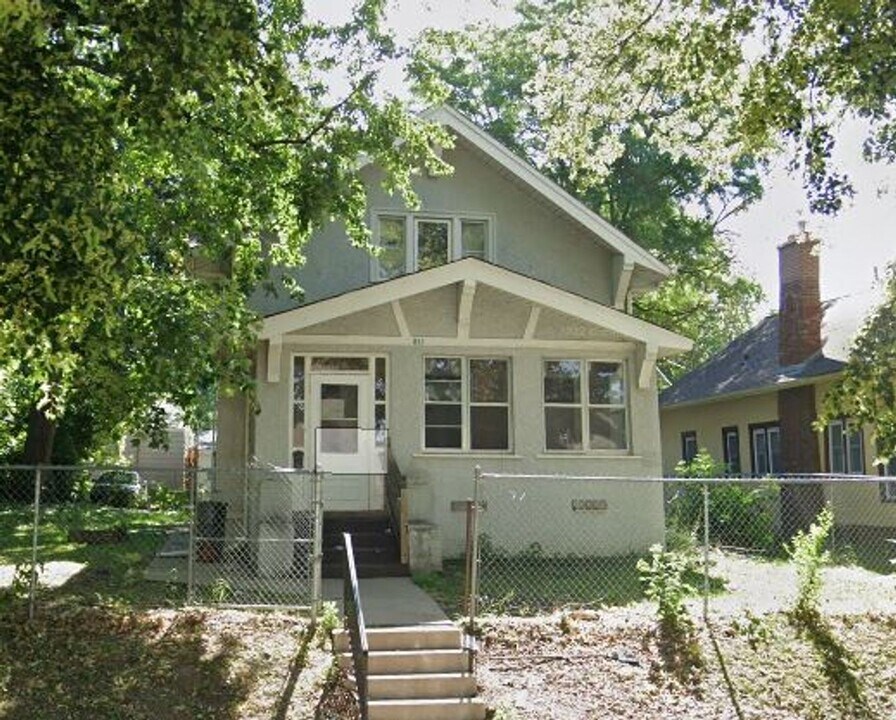 822 N Thomas Ave in Minneapolis, MN - Building Photo