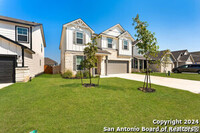 4041 Sun Meadow Ln. in Seguin, TX - Foto de edificio - Building Photo