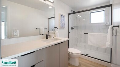 2121 W Butler Dr in Phoenix, AZ - Building Photo - Building Photo