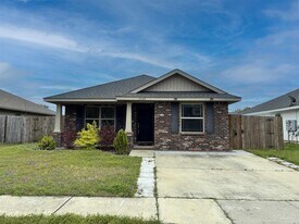 5143 Carmell Ridge Cir in Milton, FL - Building Photo
