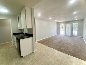 38500 Paseo Padre Pkwy in Fremont, CA - Building Photo - Building Photo