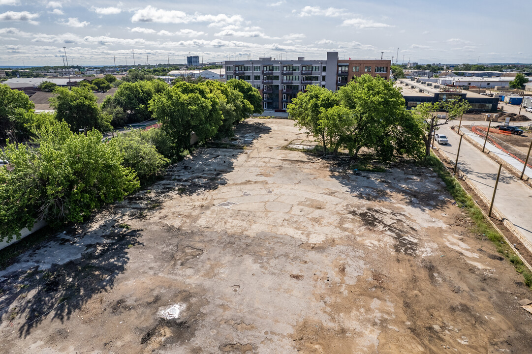 Congress Lofts in Austin, TX - Building Photo