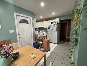 504 Washington St in Brookline, MA - Foto de edificio - Building Photo