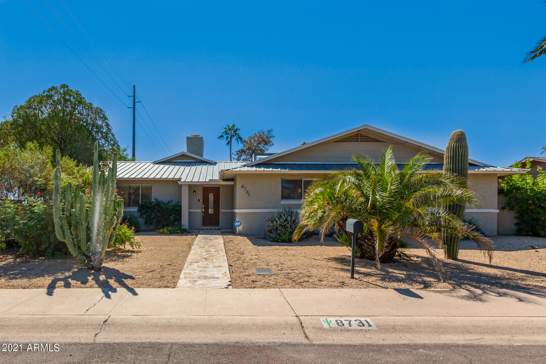 8731 E Minnezona Ave in Scottsdale, AZ - Building Photo