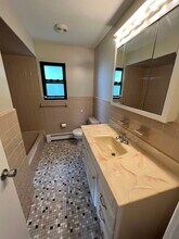 429 10th St in Palisades Park, NJ - Building Photo - Building Photo