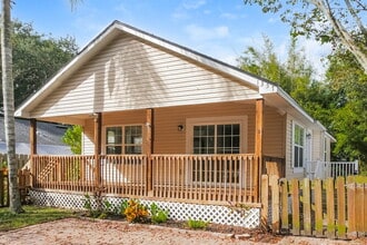 1357 Mattie St in St. Augustine, FL - Building Photo - Building Photo