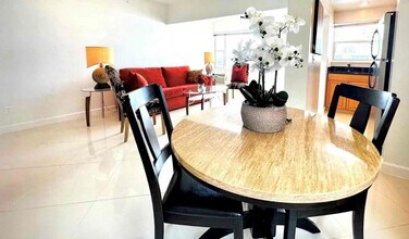 9 N Birch Rd in Fort Lauderdale, FL - Building Photo - Building Photo