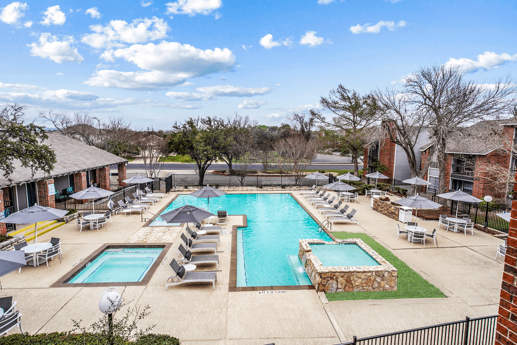 Landmark at Prescott Woods Apartment Homes in Austin, TX - Foto de edificio