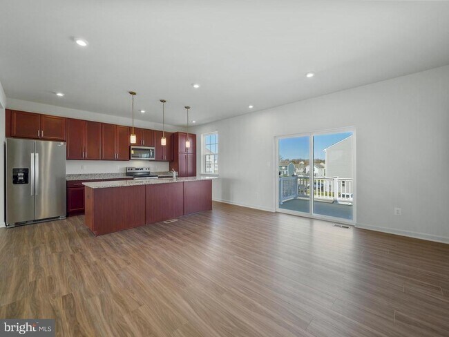 67 Stafford Pl in Falling Waters, WV - Building Photo - Building Photo