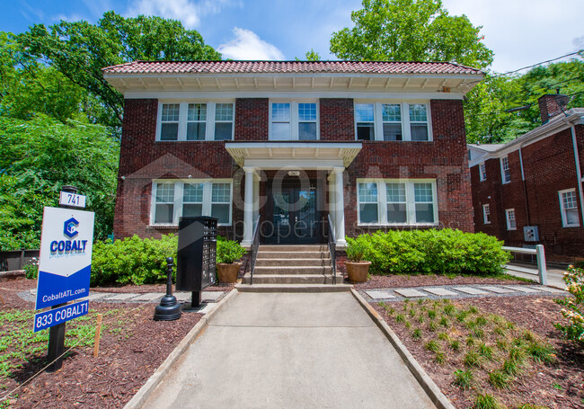 Ponce Court Apartments in Atlanta, GA - Building Photo - Building Photo