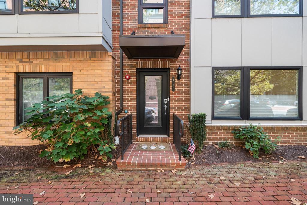 428 Stabler Ln in Alexandria, VA - Building Photo