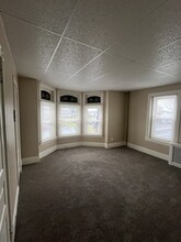 724 E Philadelphia Ave, Unit #2 in Boyertown, PA - Foto de edificio - Building Photo