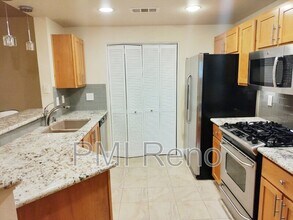 1450 Idlewild Dr in Reno, NV - Building Photo - Building Photo