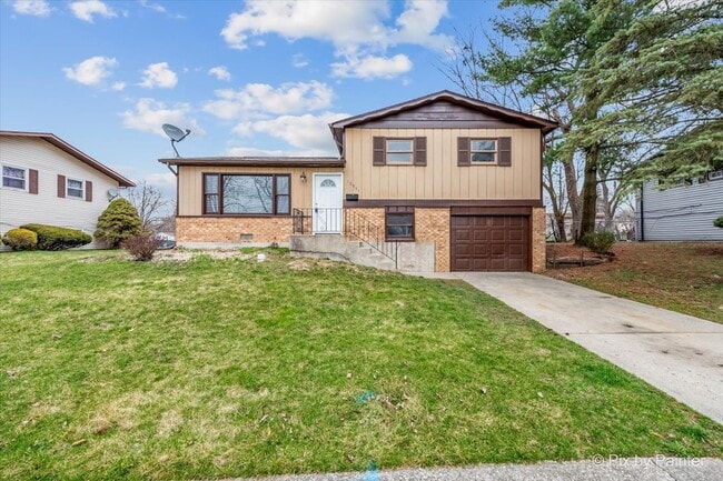 property at 18951 Chestnut Ave
