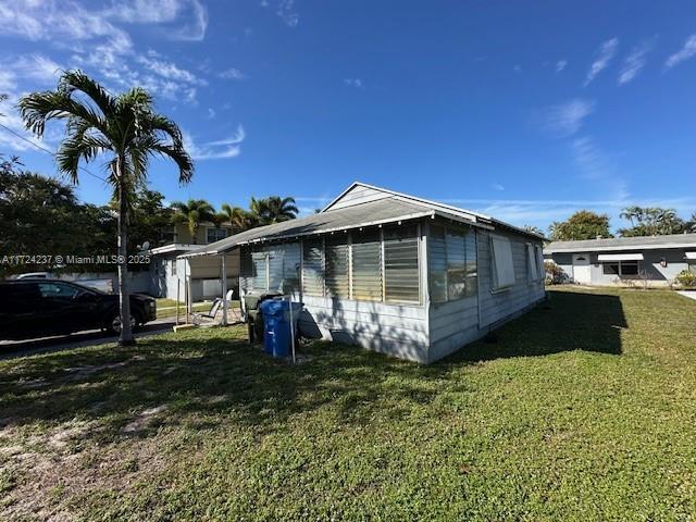 1271 NE 32nd St in Oakland Park, FL - Building Photo