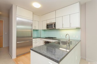 333 Main St-Unit -5J in San Francisco, CA - Building Photo - Building Photo